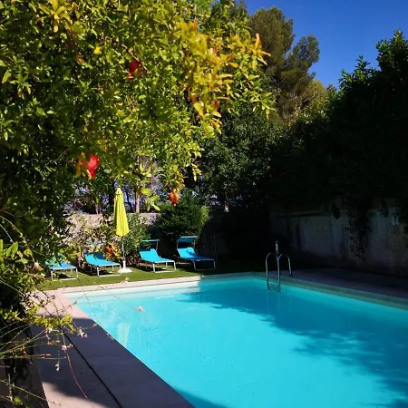Lou Pauseto Apartment *