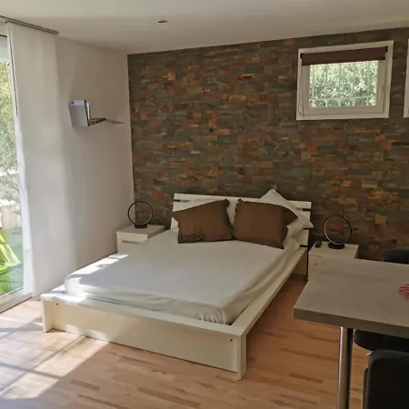 Apartment Lou Pauseto
